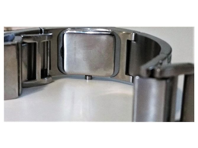 Guess Uhr mit echtem Diamanten auf schwarzem Zifferblatt Silber - Ansicht 5