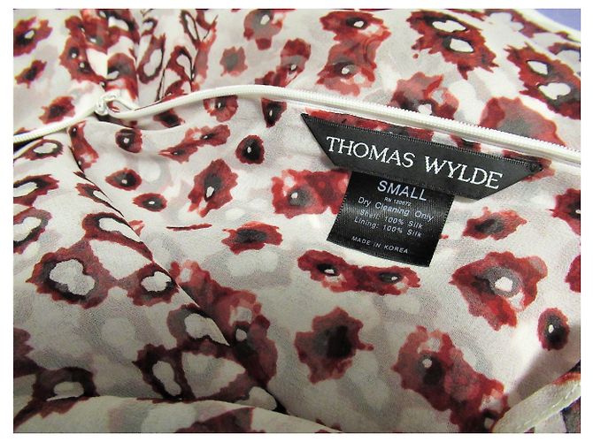 Neues Seidenkleid von Thomas Wylde - Ansicht 5