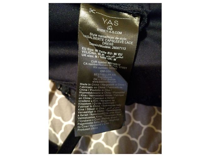 Autre Marque Y.A.S. Kleid aus blauem Spitzenstoff Marineblau - Ansicht 4
