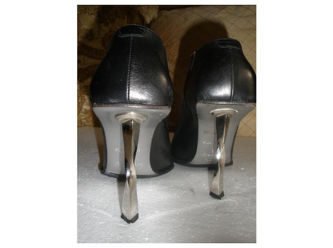 Stivaletti in pelle nera Rodolphe Menudier 39 Nero - vista 5