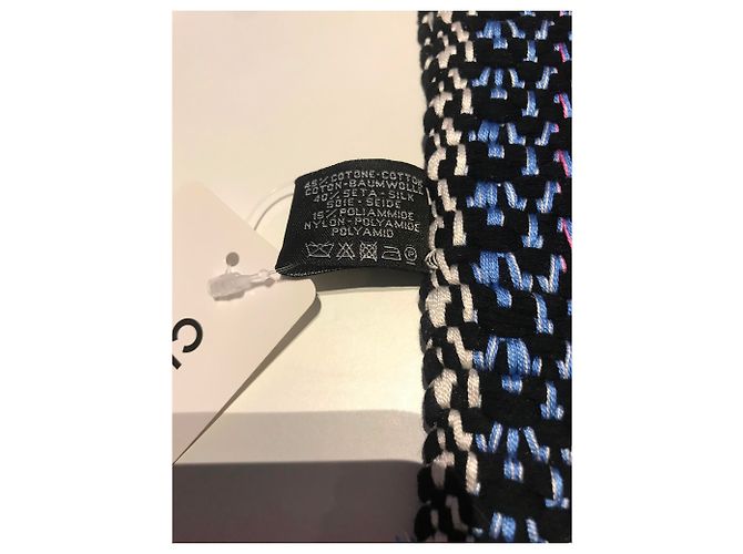 CHANEL MEHRFARBIGER SCHAL, SEIDENMISCHUNG - BAUMWOLLE-POLYAMID . Neu mit Tag Mehrfarben - Ansicht 2