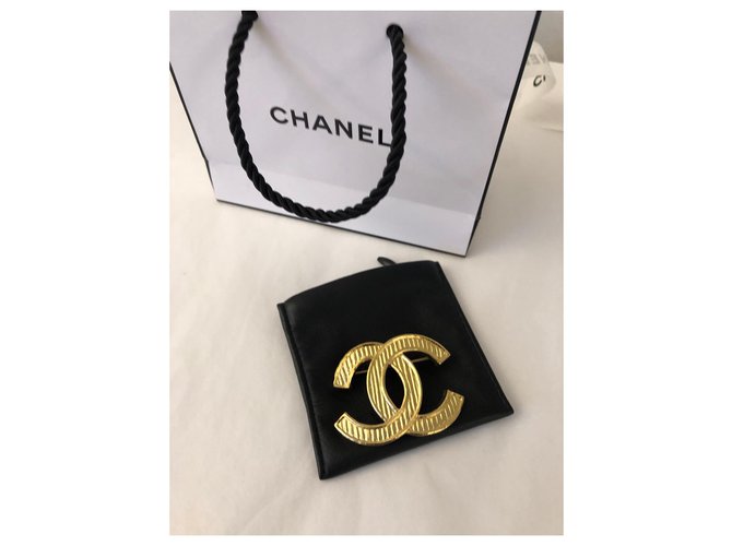 Chanel DC-Pin Golden - Ansicht 2