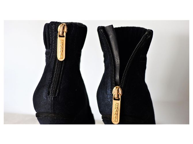 Stivaletti Chanel CC Cap Toe in scamosciato blu scuro - vista 5