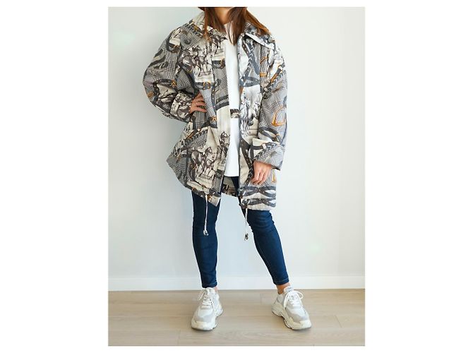 Abrigo Acolchado Givenchy Estampado Ecuestre Gris Oro Blanco Multicolor - vista 8