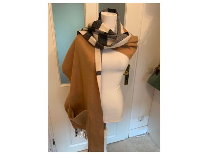 Sciarpa Burberry in cashmere e merino beige - vista 2