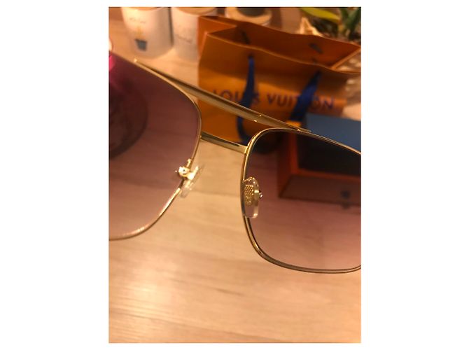Louis Vuitton Occhiali da sole D'oro - vista 9