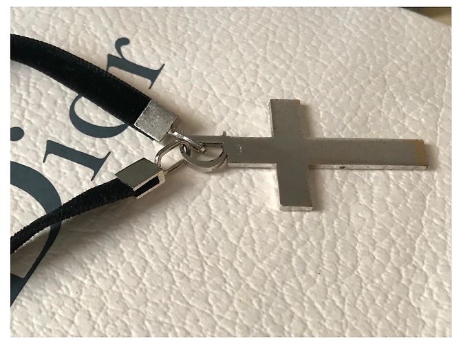 Collana Christian Dior Croce Nera in Acciaio Nero - vista 4