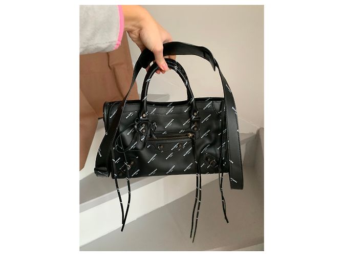 City Balenciaga Klassische Stadt - Ansicht 7