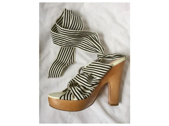 Coach Sandals with tie ribbon - view 3