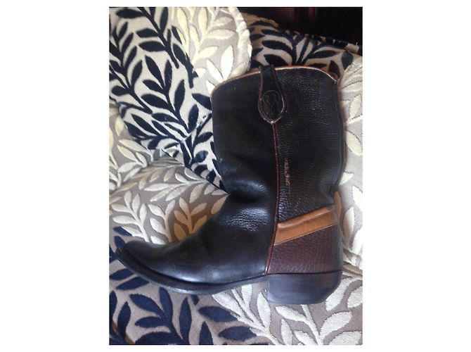 Autre Marque Bottes Sonora en cuir noir - vue 10