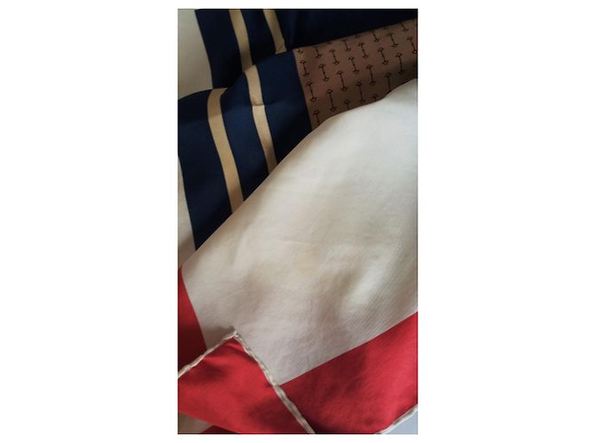 Autre Marque Foulard en soie Celine Bleu Marine Rouge Beige Multicolore - vue 4