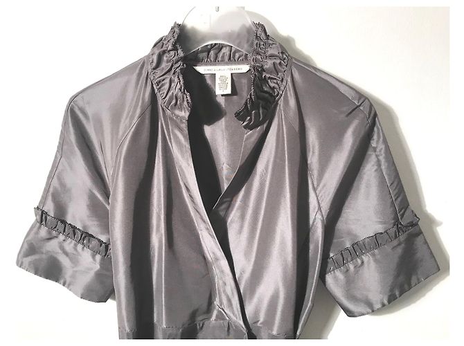 Diane Von Furstenberg Wickelkleid aus Seide Grau Silber - Ansicht 14