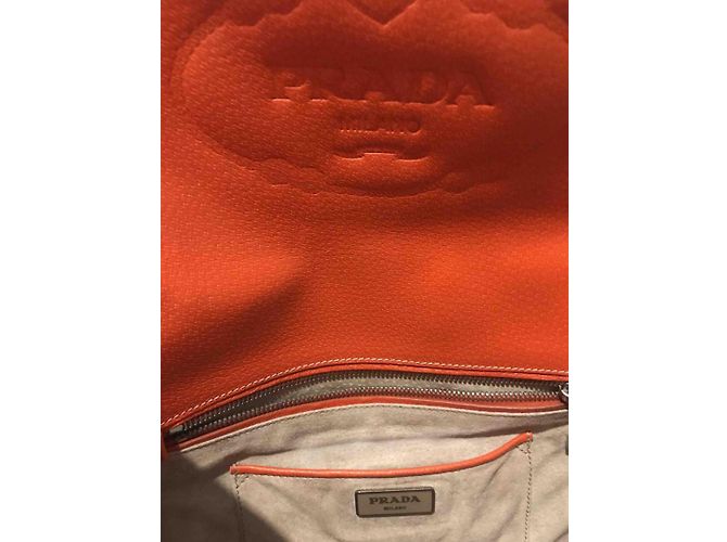 Borsa a mano Prada in pelle arancione - vista 4