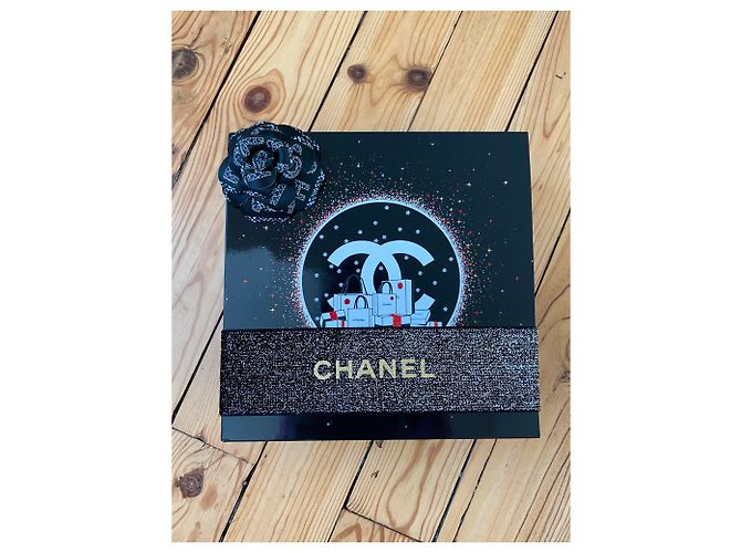 Cambon CHANEL SUBLIMAGE LACQUERED BOX Black - view 4