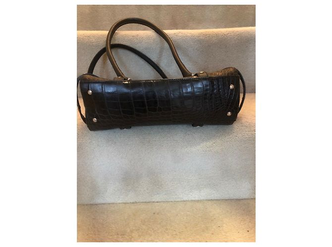 Russell & Bromley Strukturierte Lederhandtasche - Ansicht 3