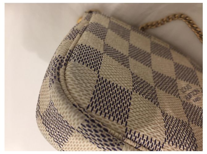 Louis Vuitton Mini Pochette Accessoires Damier Azur Crema - vista 10