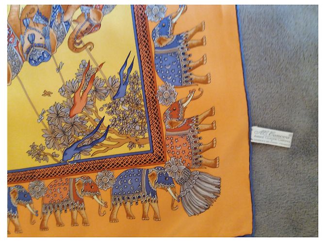 Autre Marque Sciarpa di seta arancione 86x86 - vista 3