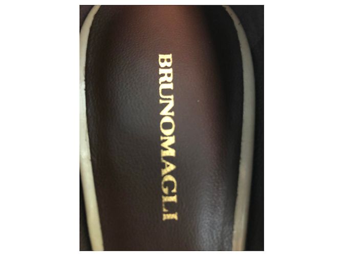 Bruno Magli Pumps aus pinkfarbenem Lackleder 5 cm Absatz - Ansicht 7