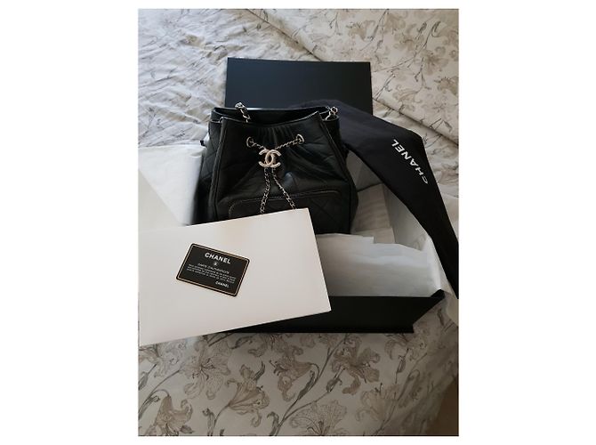 Balde Chanel Preto - vista 2