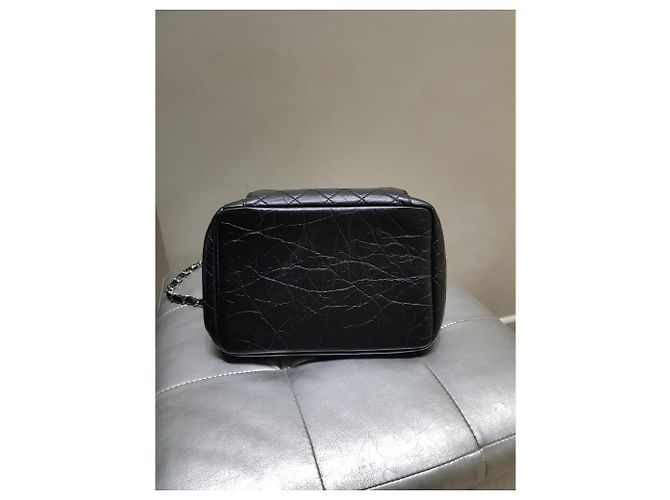 Balde Chanel Preto - vista 5