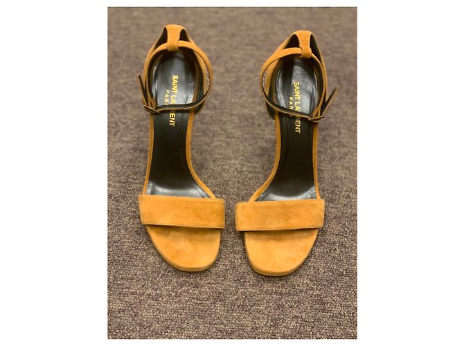 Sandali ambra in camoscio color cammello Saint Laurent Beige Marrone chiaro - vista 5