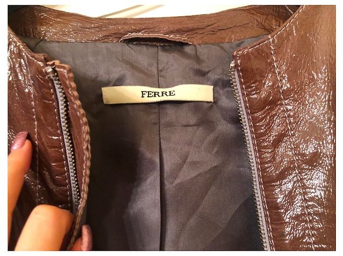 Gianfranco Ferré Wolljacke aus Kaschmir mit Lederdetails - Ansicht 2