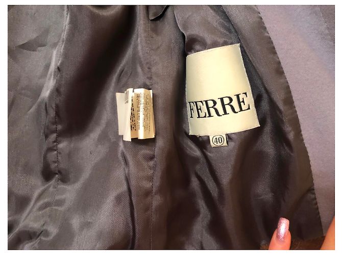 Gianfranco Ferré Wolljacke aus Kaschmir mit Lederdetails - Ansicht 3