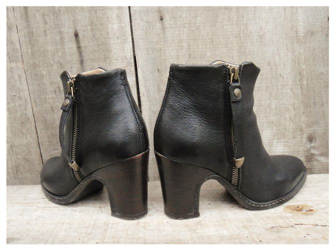Autre Marque Bottines en cuir noires Buttero 35 - vue 4