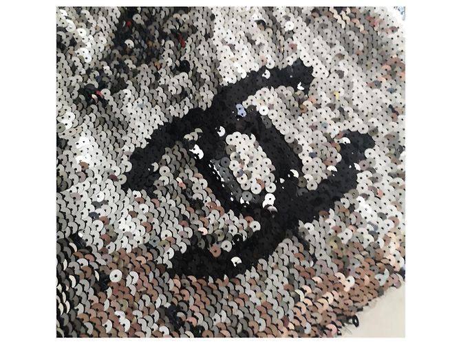 Borsa shopping shouder con paillettes Chanel Nero Argento - vista 3