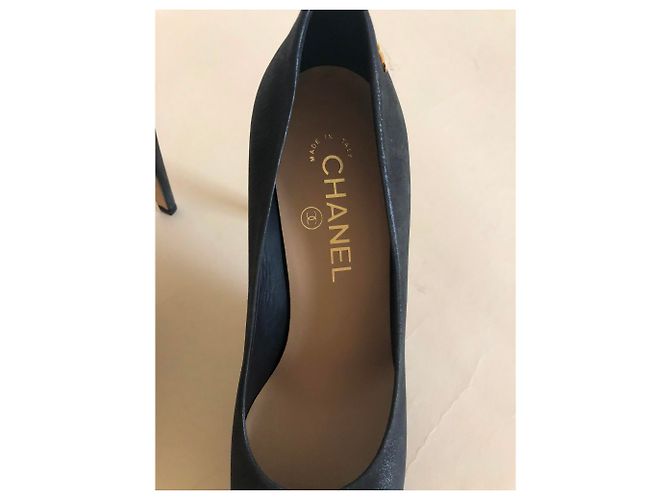 Chanel Heels Multiple colors - view 2