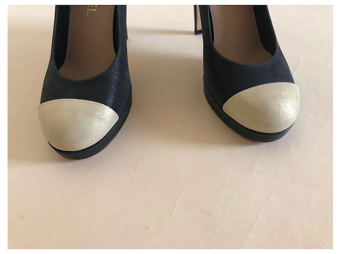 Chanel Heels Multiple colors - view 3