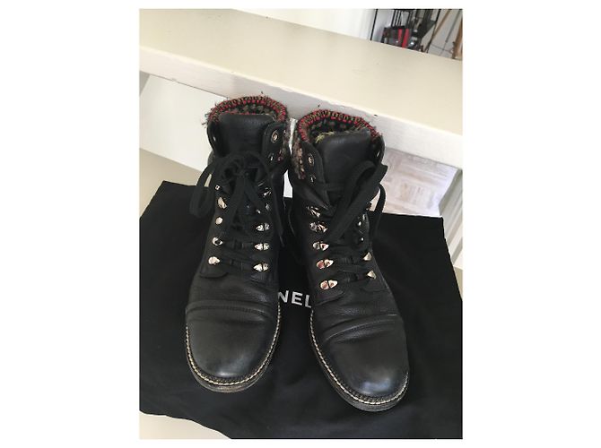 Stivali Biker Chanel in Pelle e Tweed Nero - vista 2