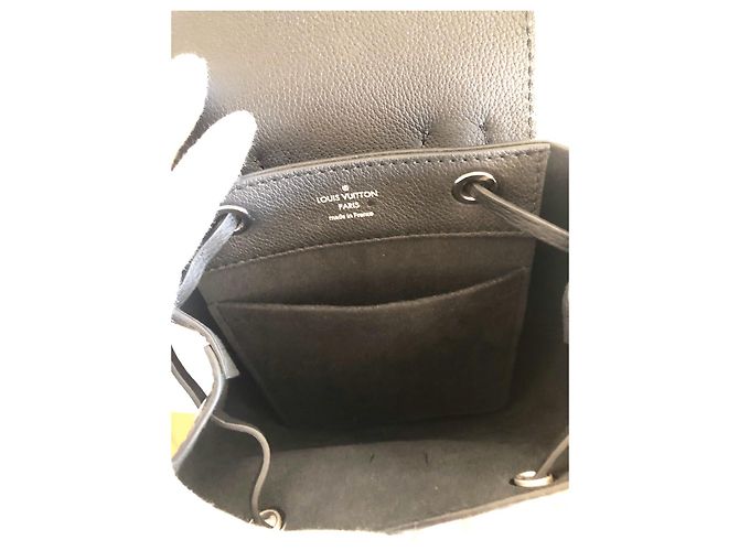 Twist Louis Vuitton LockMe Mini Nero - vista 10
