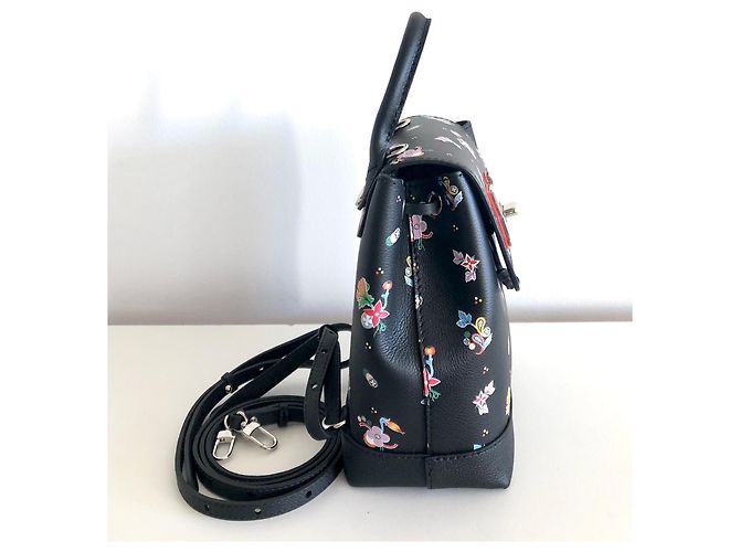 Twist Louis Vuitton LockMe Mini Nero - vista 4