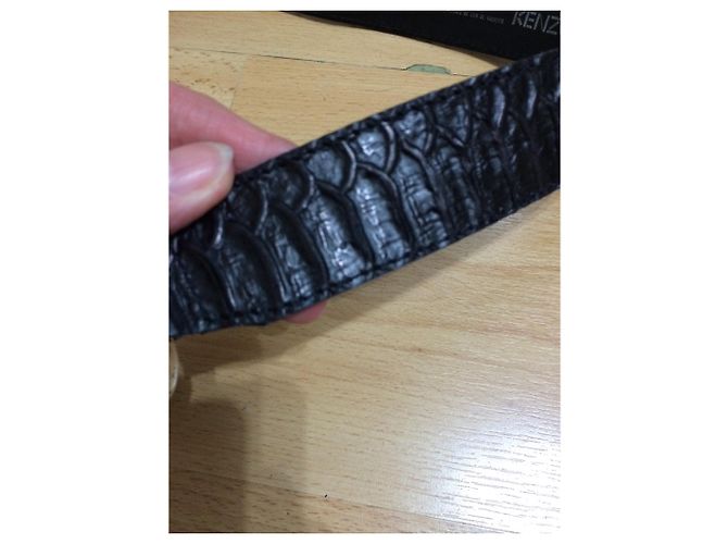 Kenzo Gürtel aus schwarzem Leder - Ansicht 3