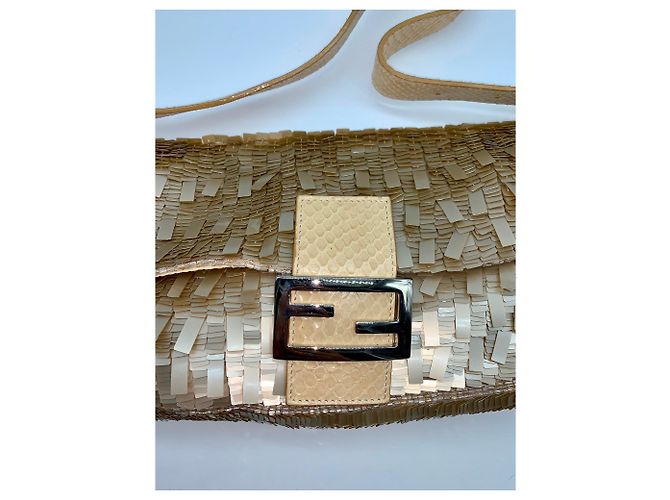 Baguette Fendi vara - vista 3