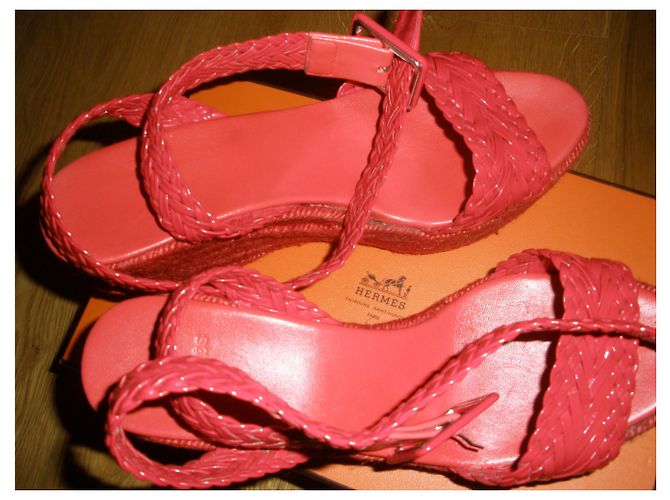 Sandali con zeppa Hermès Sofia in pelle scamosciata rossa Rosso - vista 7