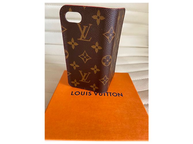 Louis Vuitton Carcasa de Iphone 8 Roja - vista 4