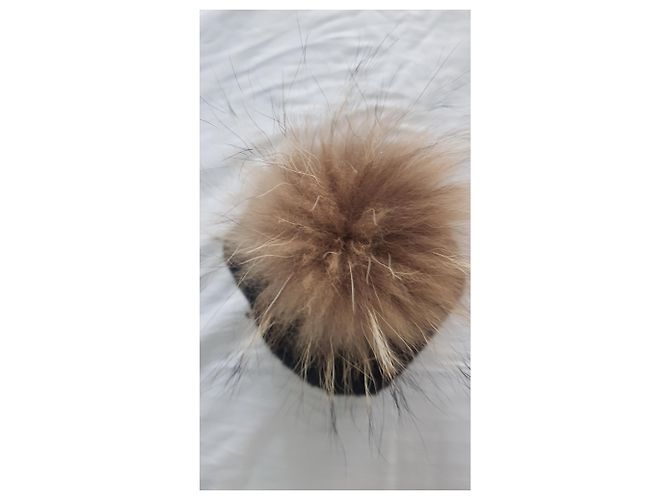 Autre Marque Fuchs Mütze mit Bommel und Schweizer Flagge Strass schwarz - Ansicht 10