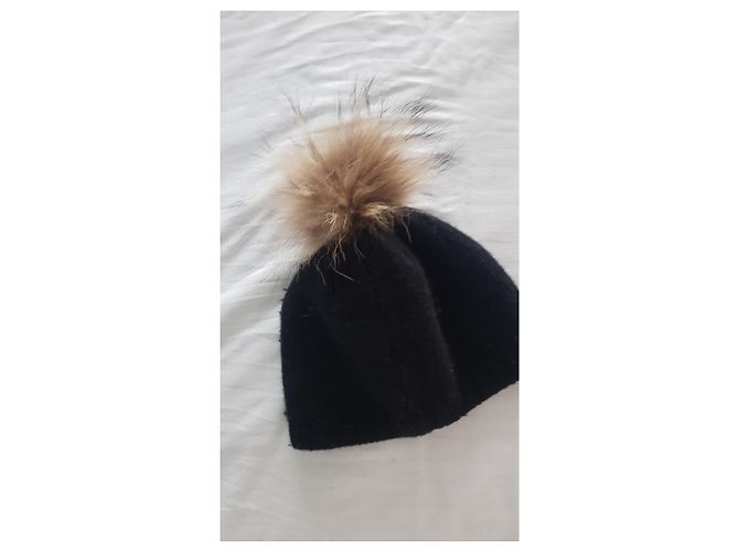 Autre Marque Fuchs Mütze mit Bommel und Schweizer Flagge Strass schwarz - Ansicht 11