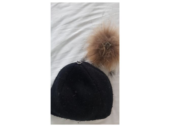 Autre Marque Fuchs Mütze mit Bommel und Schweizer Flagge Strass schwarz - Ansicht 8