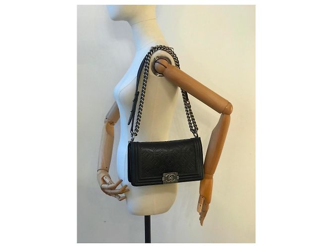 Boy Chanel Borsa a patta per ragazzo limitata Nero - vista 16