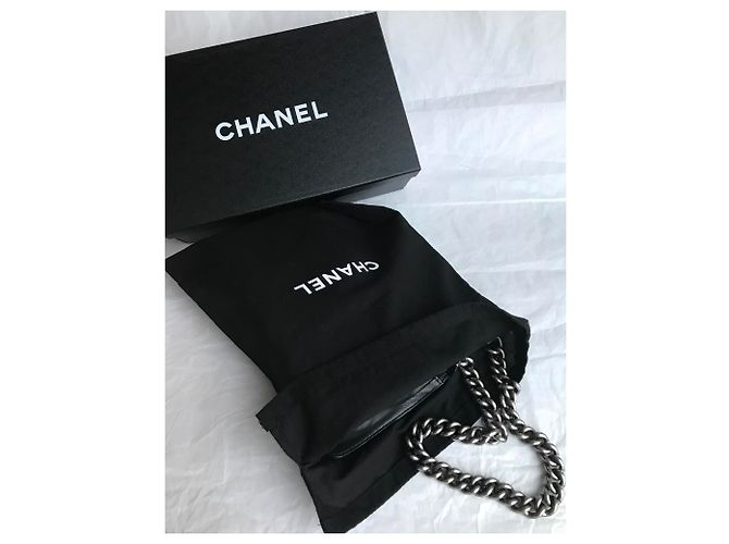 Boy Chanel Borsa a patta per ragazzo limitata Nero - vista 4