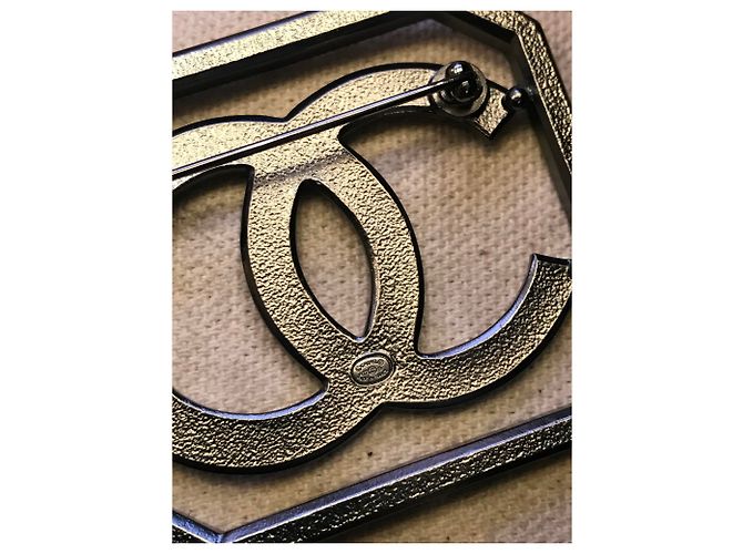 Chanel Coco Crush Brosche Anthrazitgrau - Ansicht 4