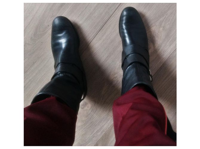 Botas Gucci com fivela e anel de bambu em couro preto - vista 14