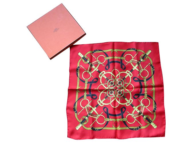 Hermès Strillone di twill di seta "sperone dorato". Rosso - vista 2