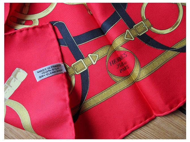 Hermès Strillone di twill di seta "sperone dorato". Rosso - vista 3