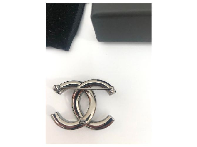 Set gioielli Chanel CC grigio metallo - vista 3