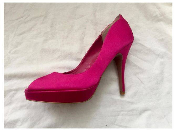 Peeptoes Kurt Geiger in raso fuschia - vista 3