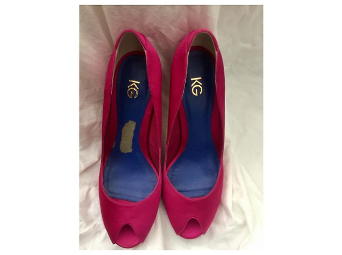 Peeptoes Kurt Geiger in raso fuschia - vista 6